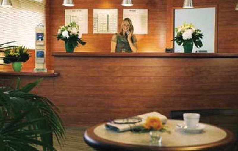 Ibis Styles Nice Cap 3000 Aeroport Saint-Laurent-du-Var Dış mekan fotoğraf